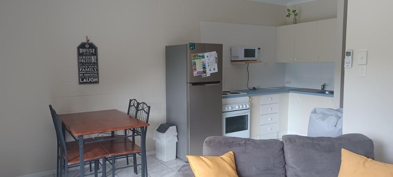 Whitsunday Waterfront Apartments Airlie Beach Zewnętrze zdjęcie