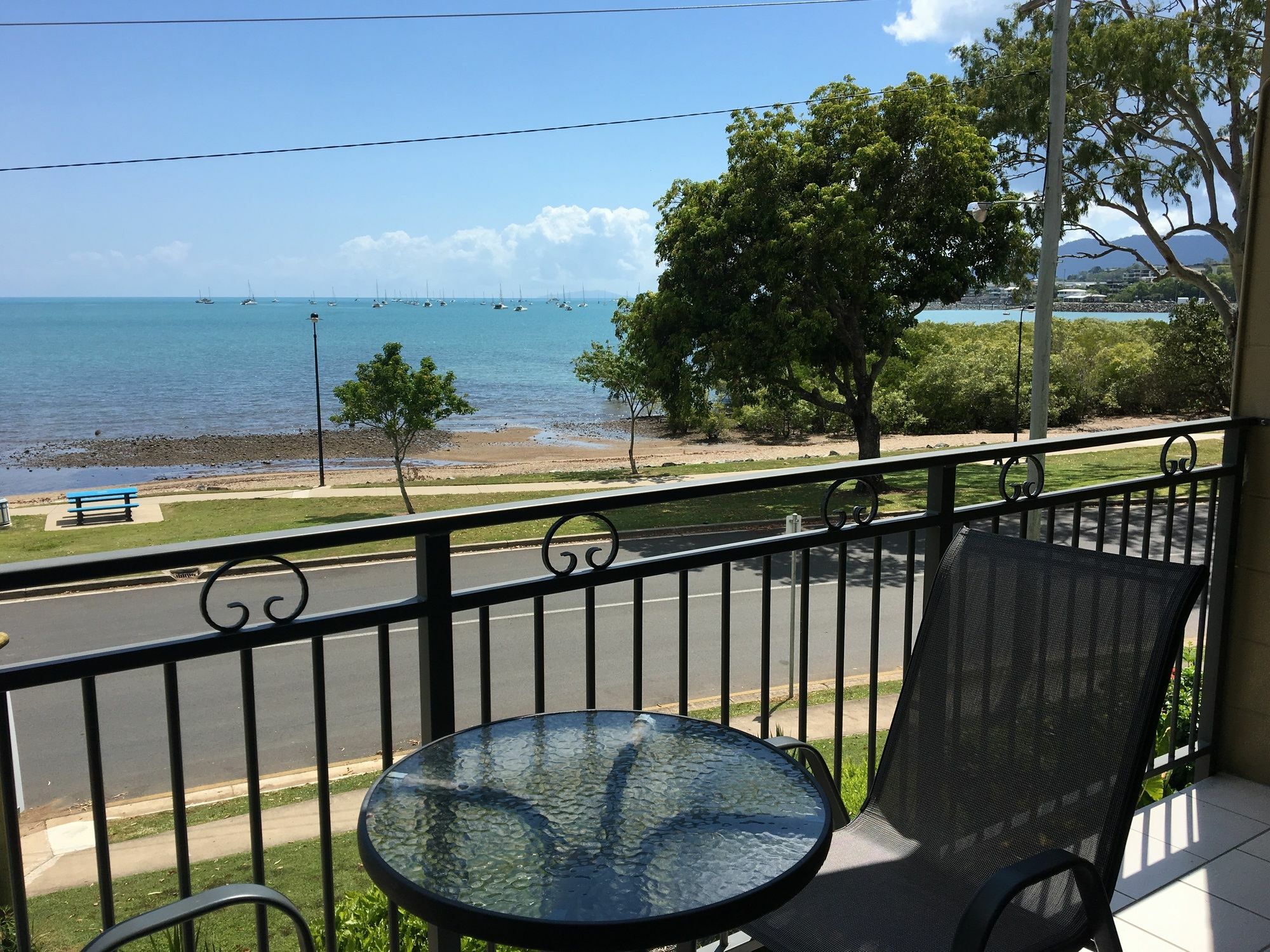 Whitsunday Waterfront Apartments Airlie Beach Zewnętrze zdjęcie